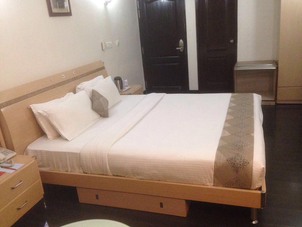 Hotel Grand Dhillon Bhilai Extérieur photo